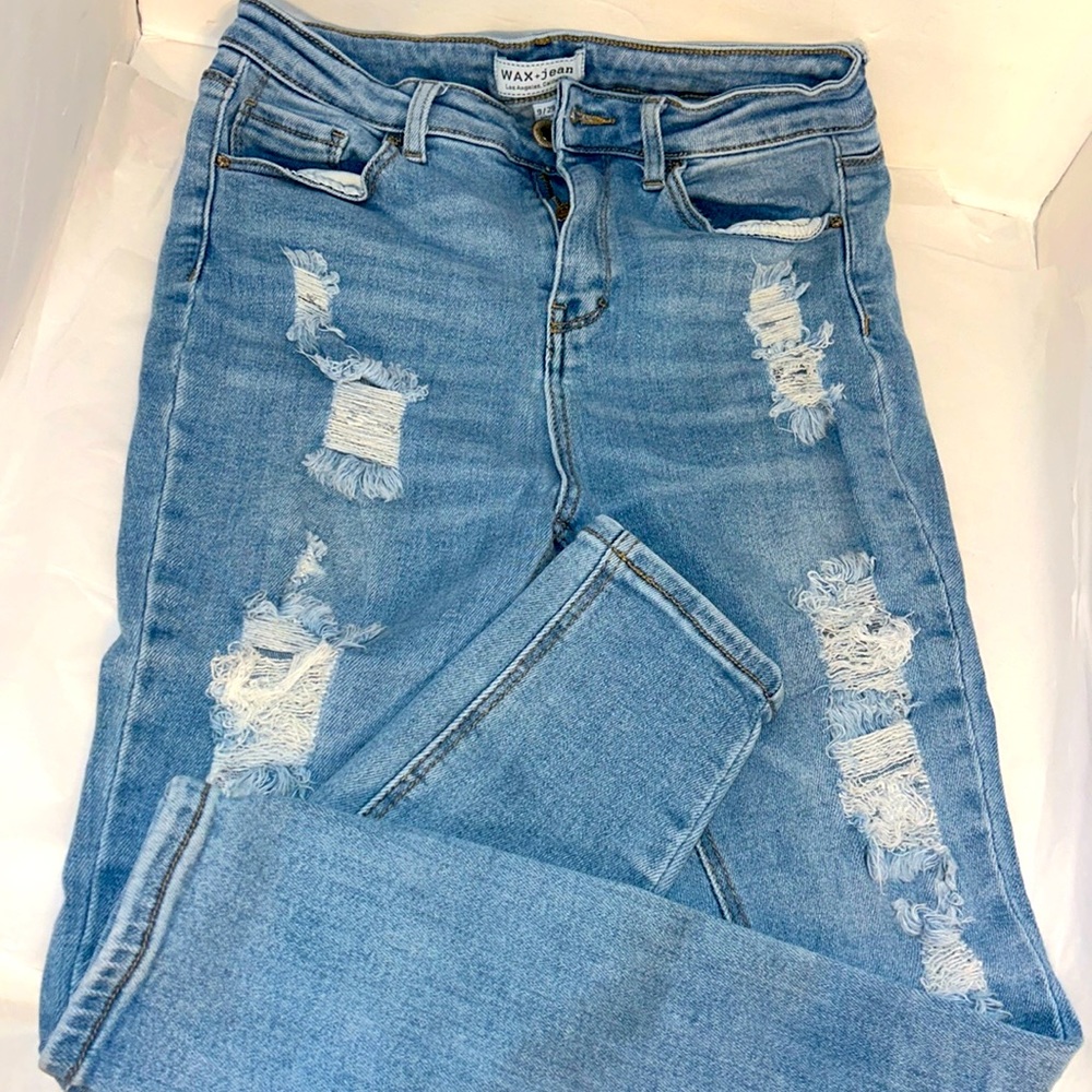 Wax Jean Women's Juniors Classic High Rise Capri Jeans (9 Light Denim) 25”inseam - Picture 1 of 7
